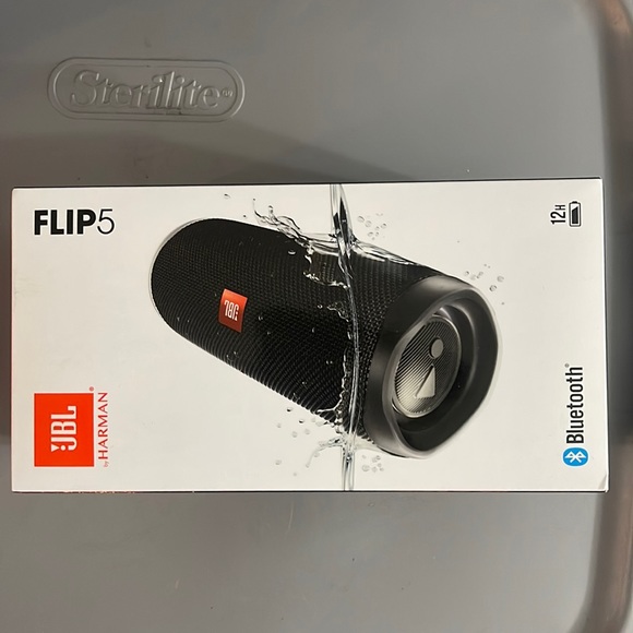 COPY - COPY - JBL Bluetooth - Picture 1 of 4